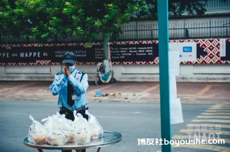 每天50份饭免费送，金边这群中国人在默默为抗疫努力！