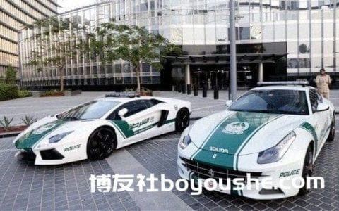 都知道迪拜有超跑警车，其实救护车消防车更奢华！网友：想装病！