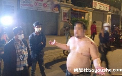 金边3名外籍醉汉耍酒疯砸坏网约车，被警方逮捕